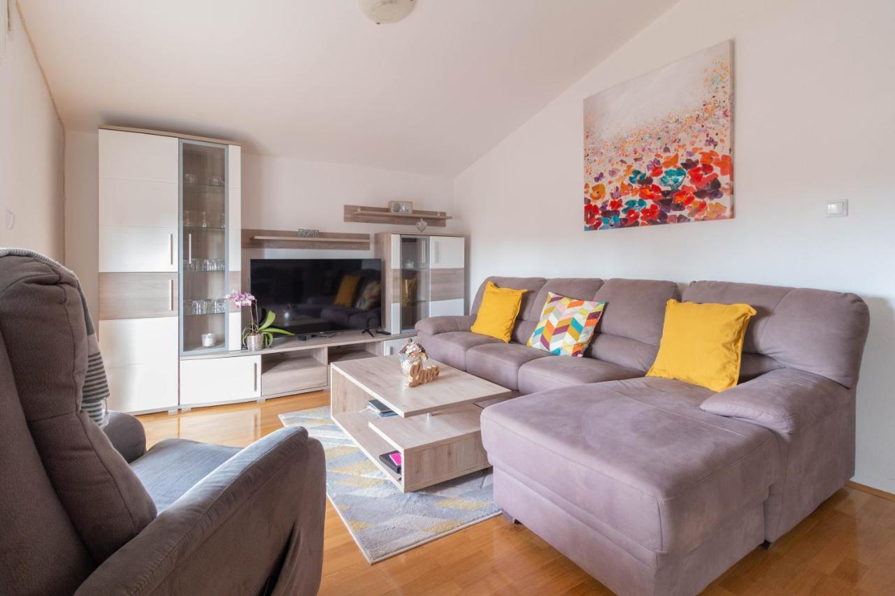 Modern Apartment Sara-Near The Beach 普利拉卡 外观 照片