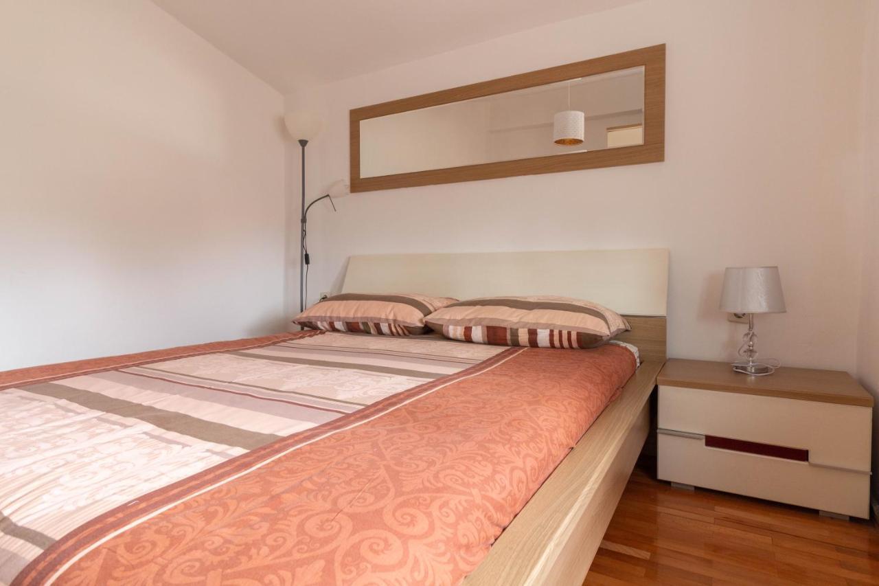 Modern Apartment Sara-Near The Beach 普利拉卡 外观 照片
